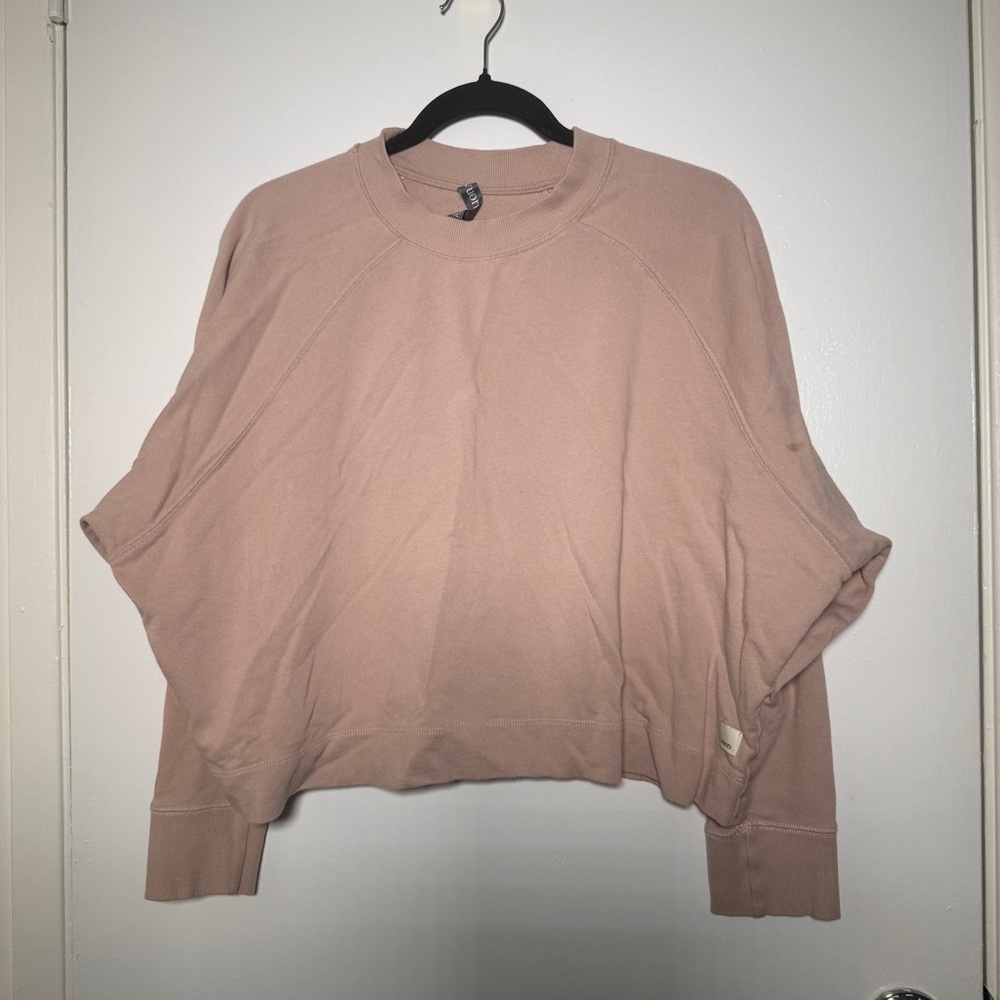 Vuori Women's Relaxed Cropped Sweatshirt - Dusty Rose Small - Picture 1 of 7
